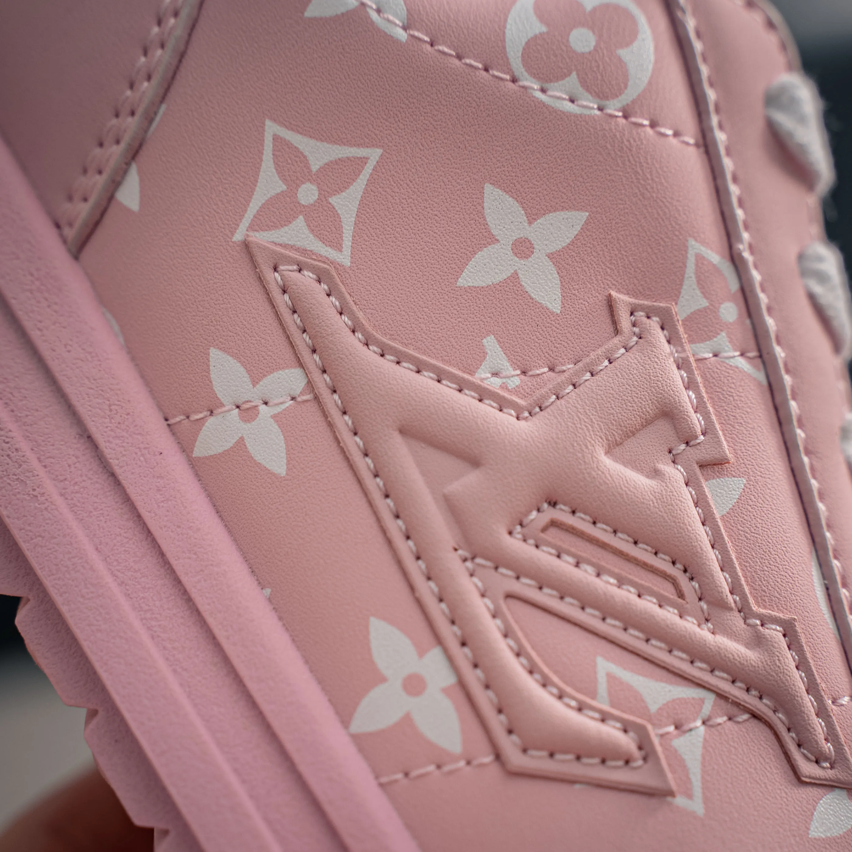 # LOUIS VUITTON x Nigo lv Buttersoft Cowhide Leather FW 25 Lace-Up Low-Top Shoes Same Style